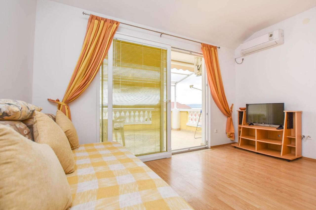 Apartments Dandelion Biograd Na Moru Exterior foto