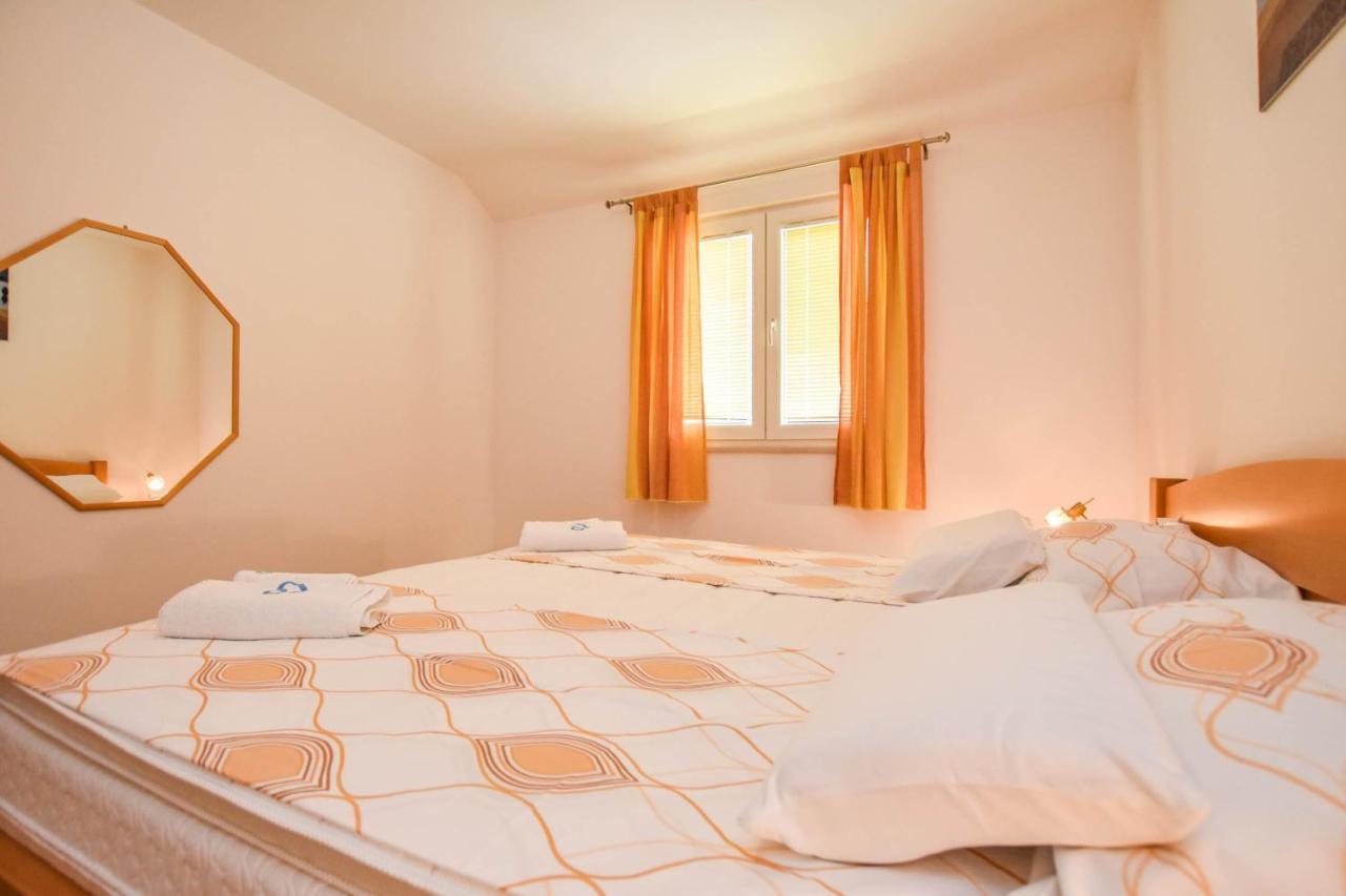 Apartments Dandelion Biograd Na Moru Exterior foto