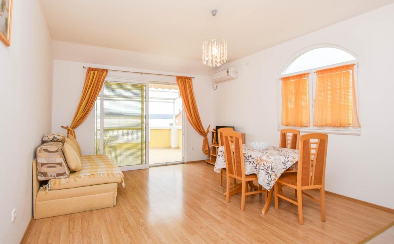 Apartments Dandelion Biograd Na Moru Exterior foto