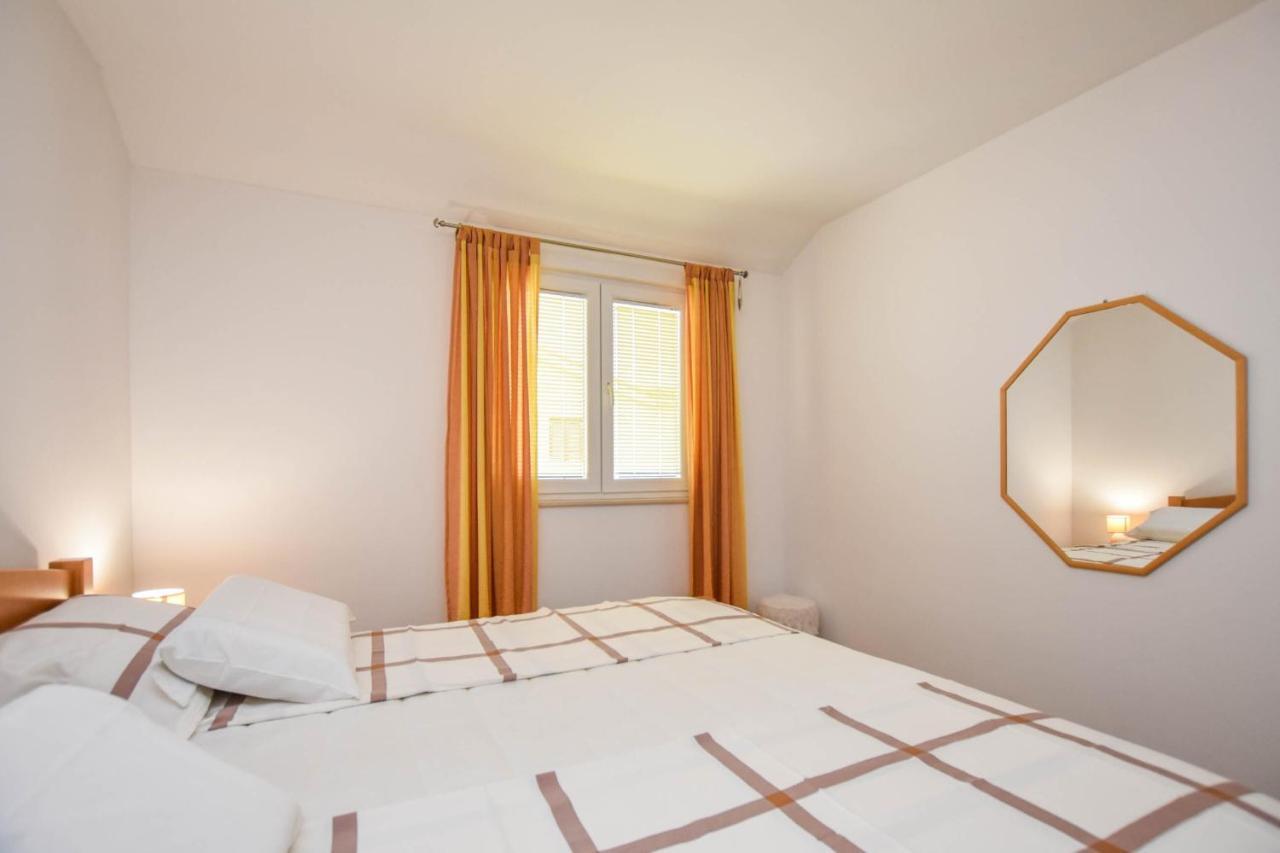 Apartments Dandelion Biograd Na Moru Exterior foto